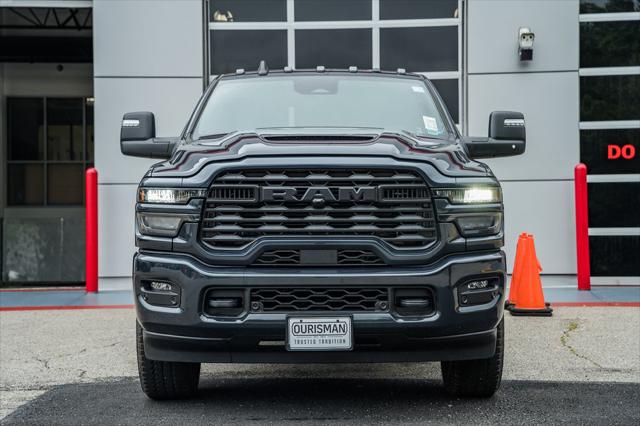 2026 RAM Ram 2500 RAM 2500 BLACK EXPRESS CREW CAB 4X4 64 BOX