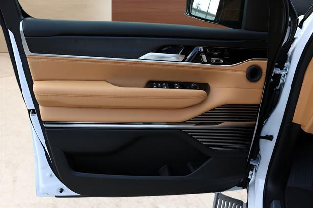 2026 Jeep Grand Wagoneer Summit Reserve 4x4