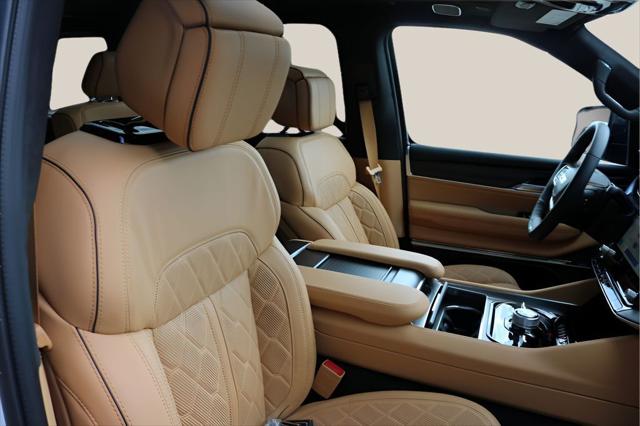 2026 Jeep Grand Wagoneer Summit Reserve 4x4