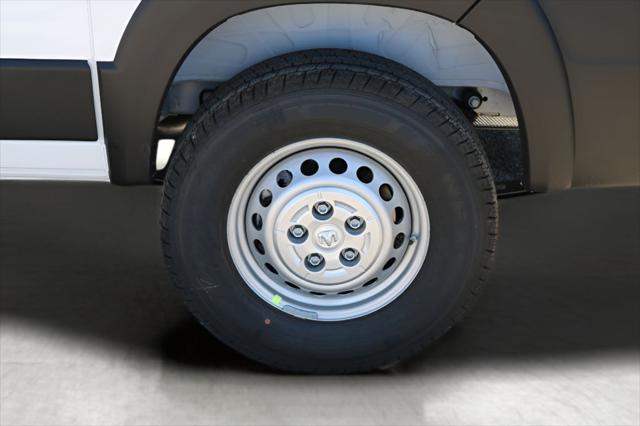 2026 Ram ProMaster Cargo Van Tradesman Low Roof 118" WB w/Pass Seat