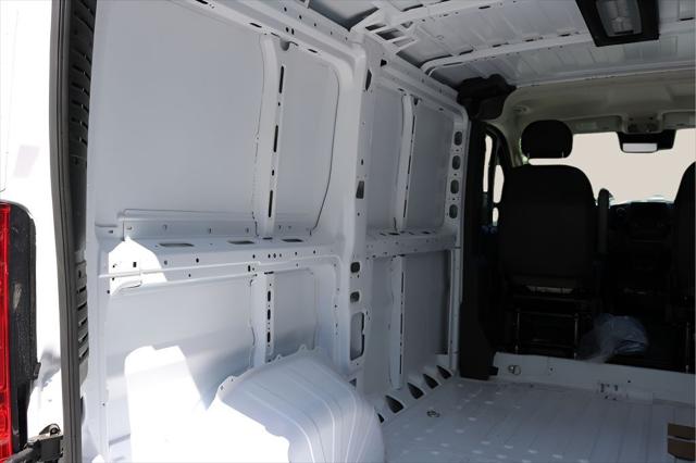 2026 Ram ProMaster Cargo Van Tradesman Low Roof 118" WB w/Pass Seat