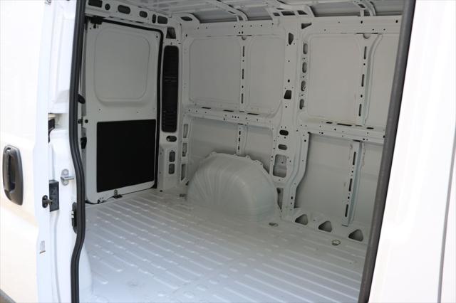 2026 Ram ProMaster Cargo Van Tradesman Low Roof 118" WB w/Pass Seat