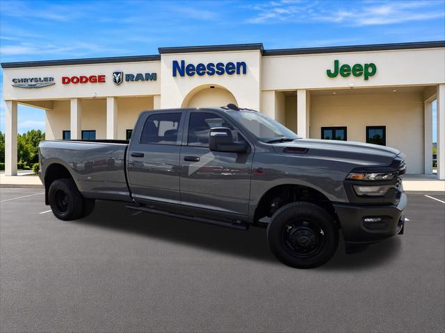2026 RAM Ram 3500 RAM 3500 TRADESMAN CREW CAB 4X4 8 BOX