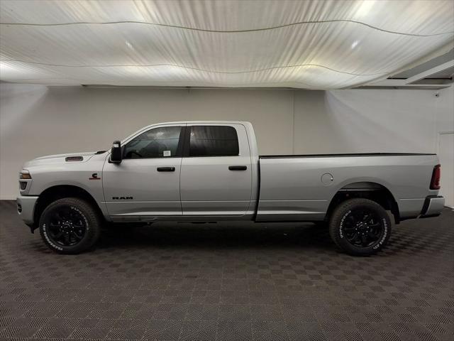 2026 RAM 3500 RAM 3500 BIG HORN CREW CAB 4X4 8 BOX