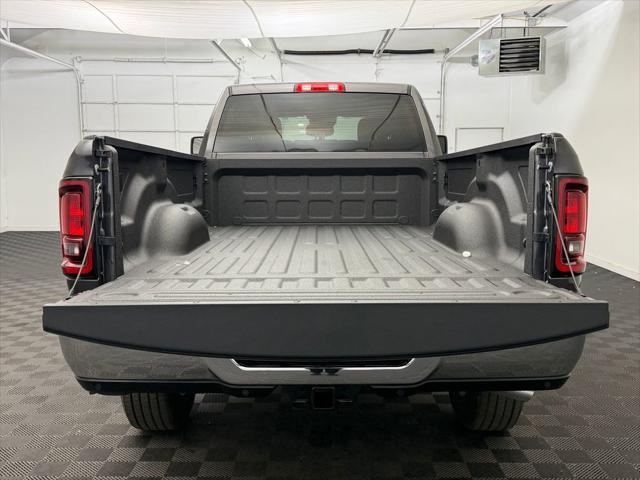 2026 Ram 3500 Big Horn Crew Cab 4x4 8' Box