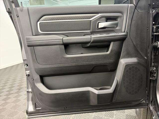 2026 Ram 3500 Big Horn Crew Cab 4x4 8' Box