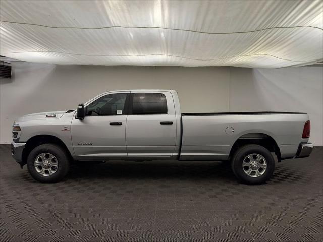 2026 RAM 3500 RAM 3500 BIG HORN CREW CAB 4X4 8 BOX