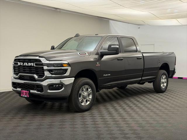 2026 RAM 3500 RAM 3500 BIG HORN CREW CAB 4X4 8 BOX