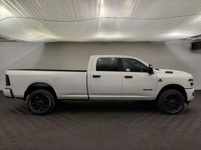 2026 Ram 3500 Big Horn Crew Cab 4x4 8' Box