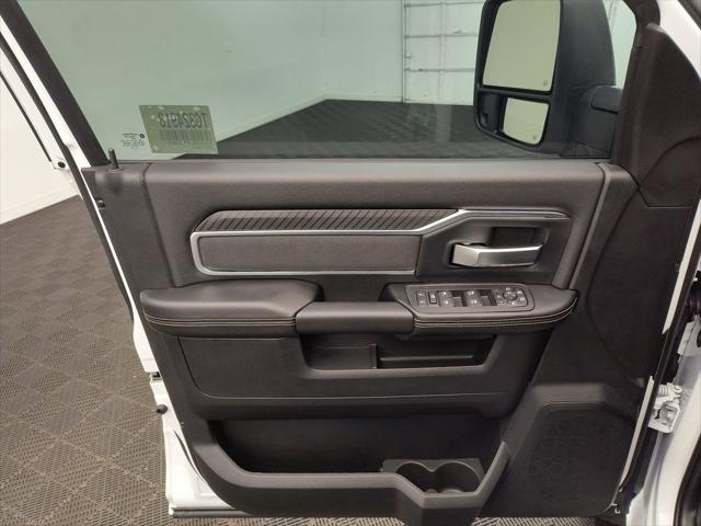 2026 Ram 3500 Big Horn Crew Cab 4x4 8' Box