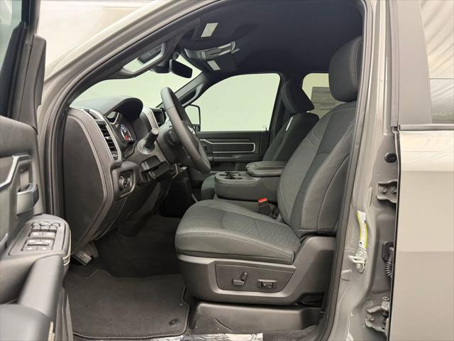 2026 Ram 3500 Big Horn Crew Cab 4x4 8' Box