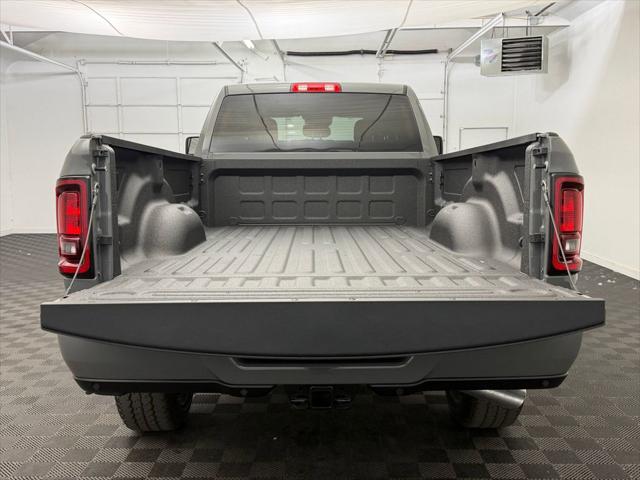 2026 Ram 3500 Big Horn Crew Cab 4x4 8' Box