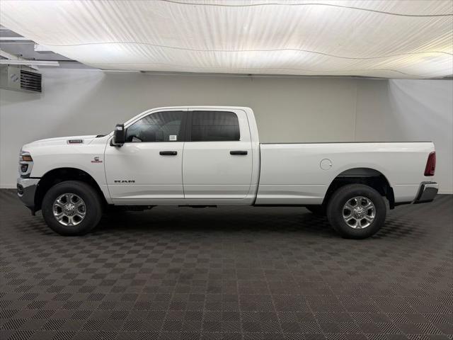 2026 RAM 3500 RAM 3500 BIG HORN CREW CAB 4X4 8 BOX