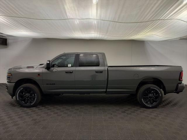 2026 Ram 3500 Big Horn Crew Cab 4x4 8' Box
