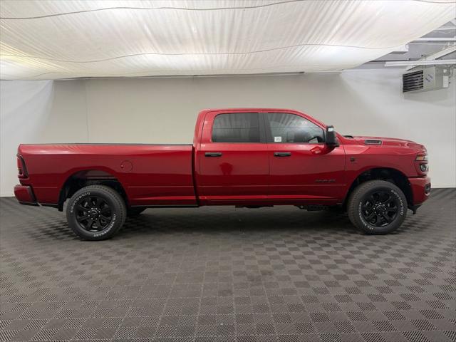 2026 Ram 3500 Big Horn Crew Cab 4x4 8' Box