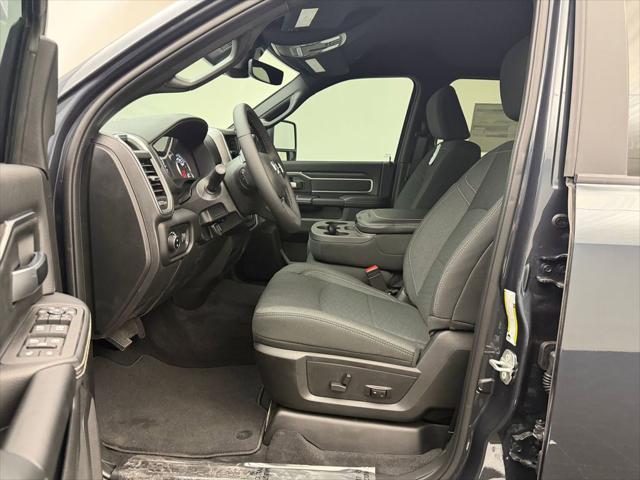 2026 Ram 3500 Big Horn Crew Cab 4x4 8' Box