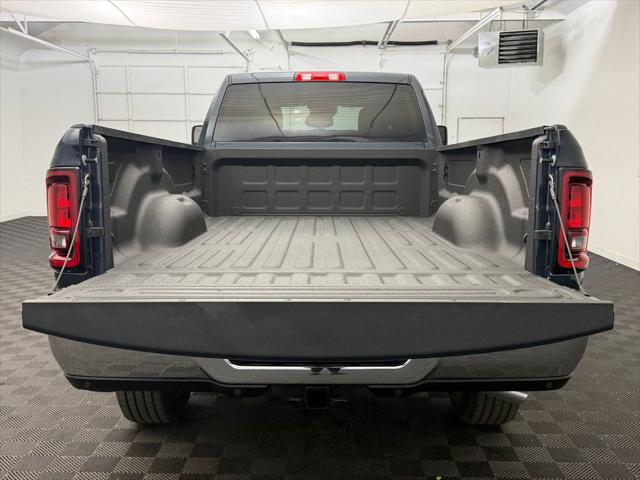 2026 Ram 3500 Big Horn Crew Cab 4x4 8' Box