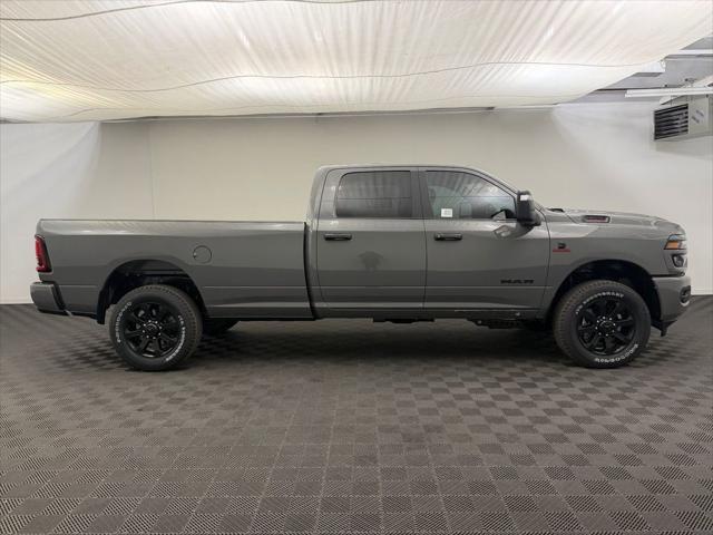 2026 Ram 3500 Big Horn Crew Cab 4x4 8' Box