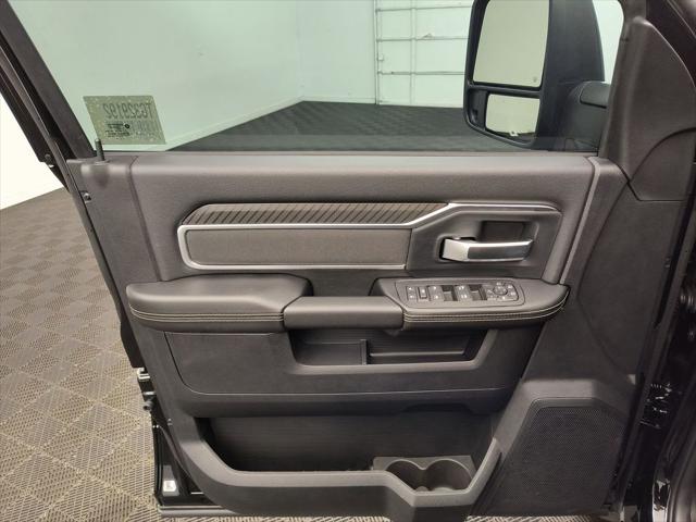 2026 Ram 3500 Big Horn Crew Cab 4x4 8' Box