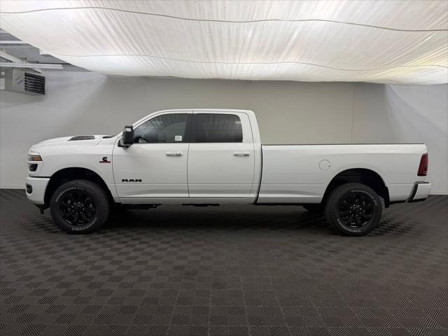 2026 RAM Ram 3500 RAM 3500 LARAMIE CREW CAB 4X4 8 BOX