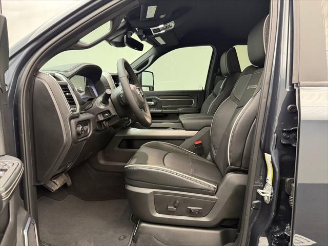 2026 Ram 3500 Laramie Crew Cab 4x4 8' Box