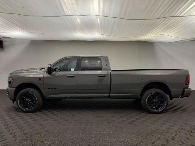 2026 Ram 3500 Laramie Crew Cab 4x4 8' Box