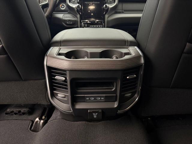 2026 Ram 3500 Laramie Crew Cab 4x4 8' Box