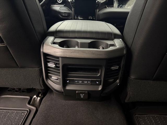 2026 Ram 3500 Limited Crew Cab 4x4 8' Box