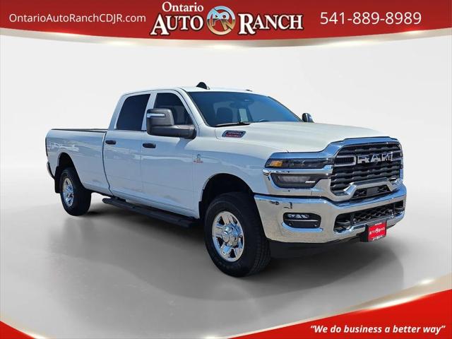 2026 RAM Ram 3500 RAM 3500 TRADESMAN CREW CAB 4X4 8 BOX