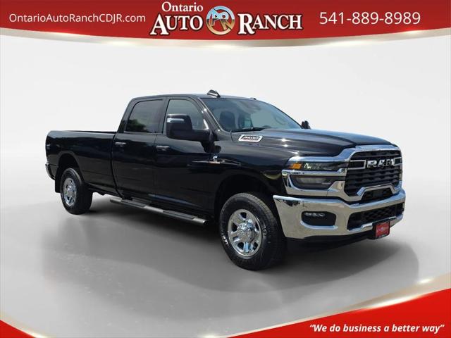 2026 RAM Ram 3500 RAM 3500 TRADESMAN CREW CAB 4X4 8 BOX