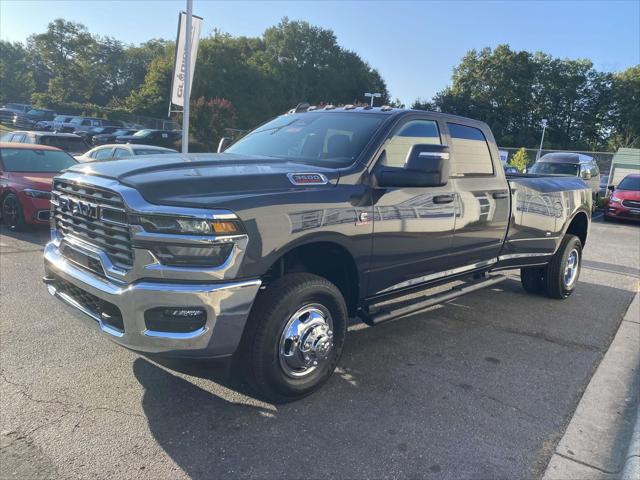 2026 RAM Ram 3500 RAM 3500 TRADESMAN CREW CAB 4X4 8 BOX 2026 RAM Ram 3500 RAM 3500 TRADESMAN CREW CAB 4X4 8 BOX
