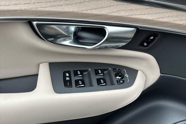 2026 Volvo XC90 Plug-In Hybrid Plus, T8 AWD, Electric/Gasoline, Bright, 7 Seats