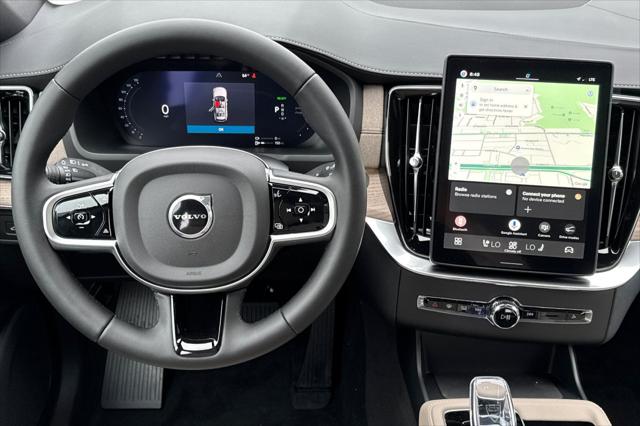 2026 Volvo XC90 Plug-In Hybrid Plus, T8 AWD, Electric/Gasoline, Bright, 7 Seats