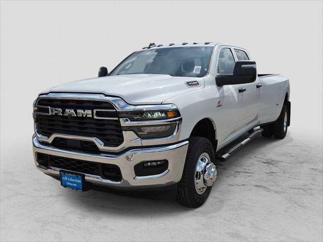 2026 RAM Ram 3500 RAM 3500 TRADESMAN CREW CAB 4X4 8 BOX