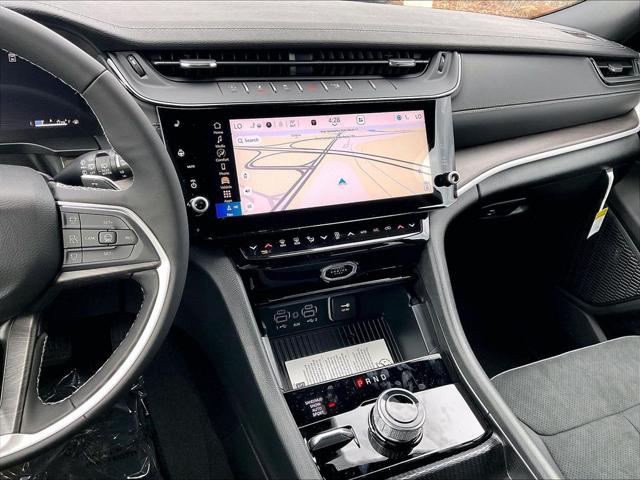 2026 Jeep Grand Cherokee L Altitude 4x4