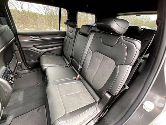 2026 Jeep Grand Cherokee L Altitude 4x4