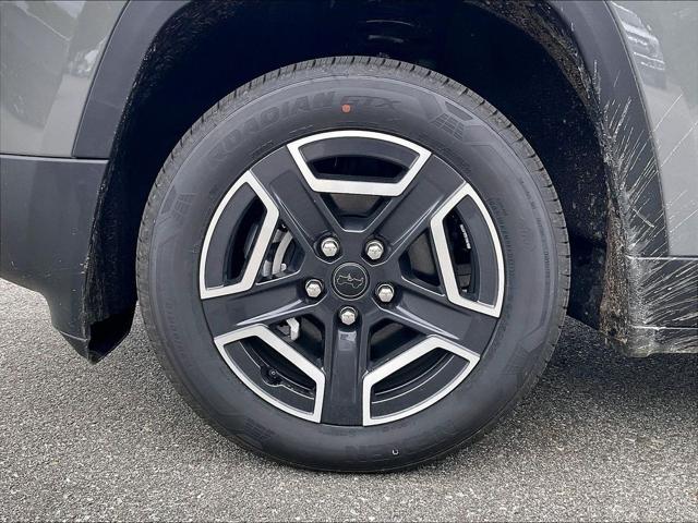 2026 Jeep Cherokee Laredo 4x4