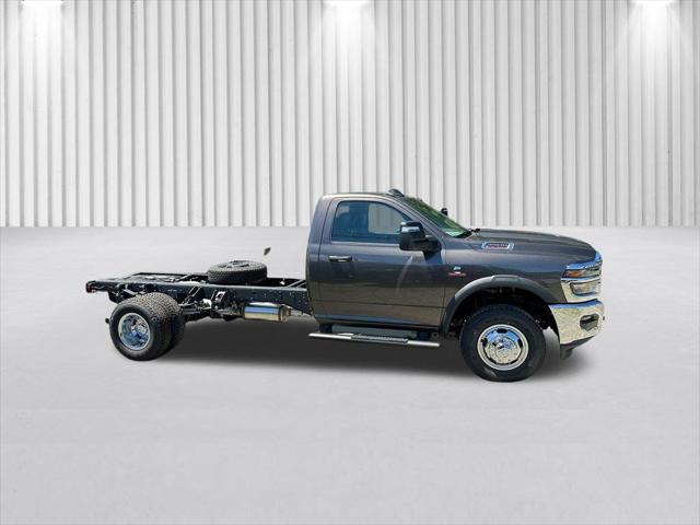 2026 RAM 3500 Chassis RAM 3500 TRADESMAN CHASSIS REGULAR CAB 4X4 84 CA