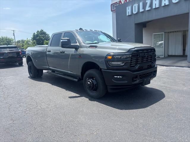 2026 RAM Ram 3500 RAM 3500 TRADESMAN CREW CAB 4X4 8 BOX