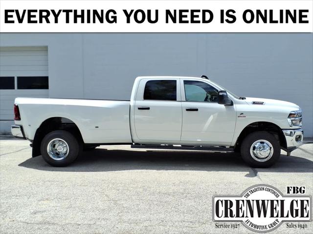 2026 RAM Ram 3500 RAM 3500 TRADESMAN CREW CAB 4X4 8 BOX