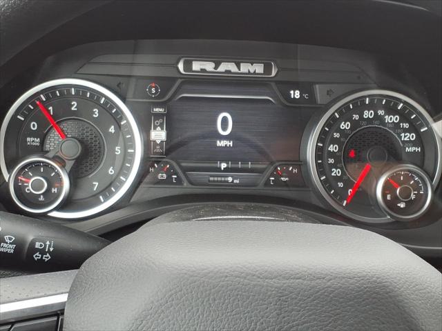2026 Ram 1500 Express Crew Cab 4x4 5'7" Box