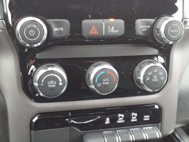 2026 Ram 1500 Express Crew Cab 4x4 5'7" Box