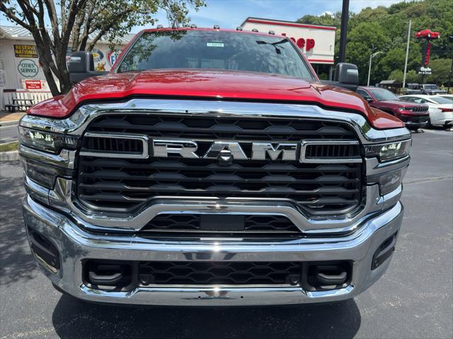 2026 RAM 2500 RAM 2500 TRADESMAN CREW CAB 4X4 64 BOX