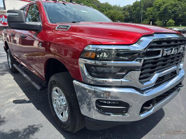 2026 RAM 2500 RAM 2500 TRADESMAN CREW CAB 4X4 64 BOX