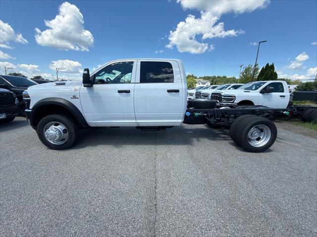 2026 RAM 5500 Chassis RAM 5500 TRADESMAN CHASSIS CREW CAB 4X4 60 CA