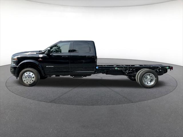 2026 RAM 5500 Chassis RAM 5500 BIG HORN CHASSIS CREW CAB 4X4 84 CA