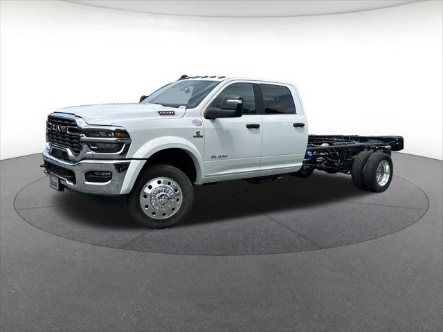 2026 RAM 5500 Chassis RAM 5500 BIG HORN CHASSIS CREW CAB 4X4 84 CA