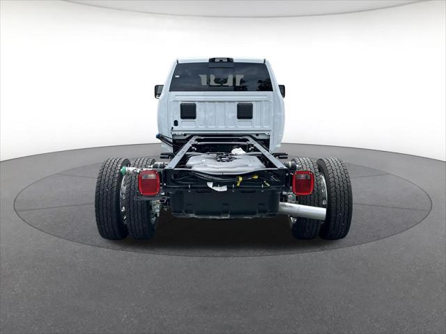 2026 RAM 5500 Chassis RAM 5500 BIG HORN CHASSIS CREW CAB 4X4 84 CA
