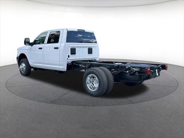 2026 RAM Ram 3500 Chassis Cab RAM 3500 TRADESMAN CREW CAB CHASSIS 4X4 60 CA