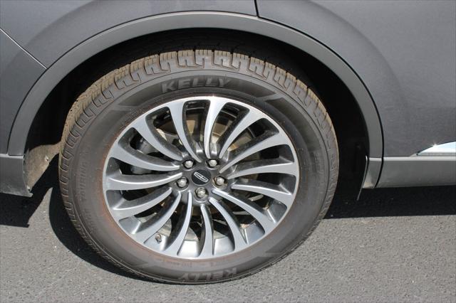 2022 Lincoln Aviator Standard